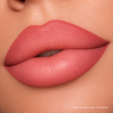 Signature Velvet Lip Liner