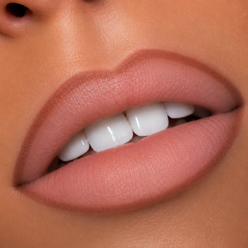Lip contour stain